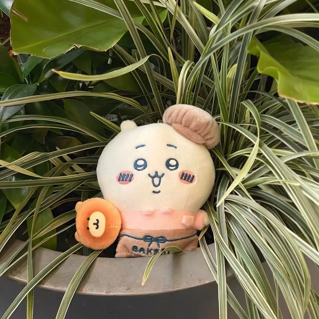 jiyiBakery Serie Plüsch-Schlüsselanhänger Niedlicher Usagi Hachiware Taschenanhänger Weicher Flauschiger Sammler-Accessoire für Fans und Teenager – Detail 6