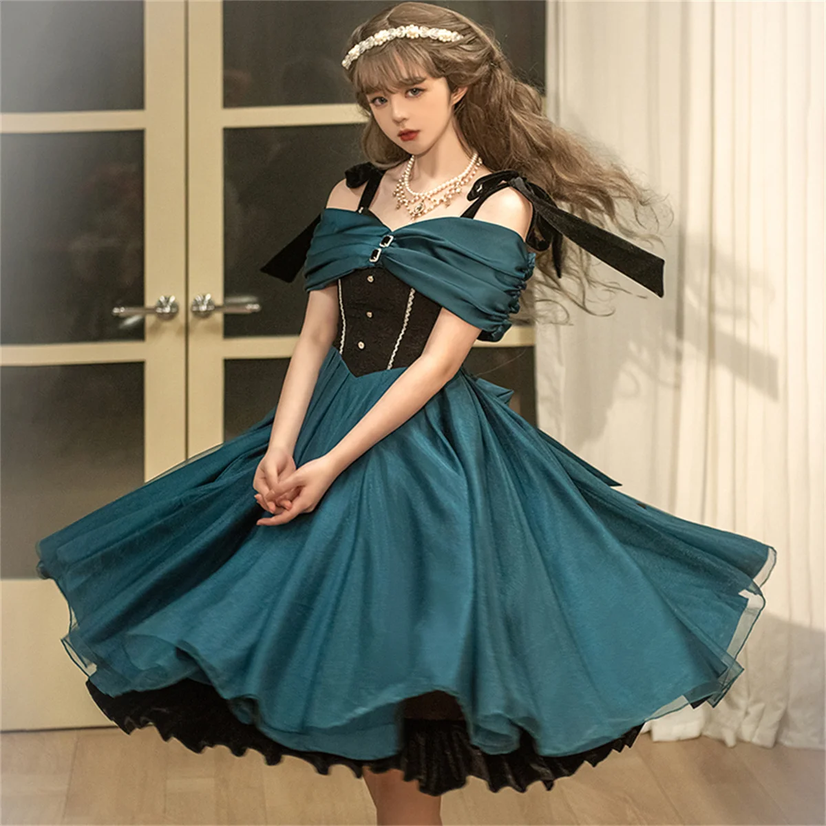 

French Vintage Elegant Style Jsk Lolita Cosplay Tea Party Girl Cameo Tunic Backless Mesh Lacing Strap Bowknot Gentle Women Dress