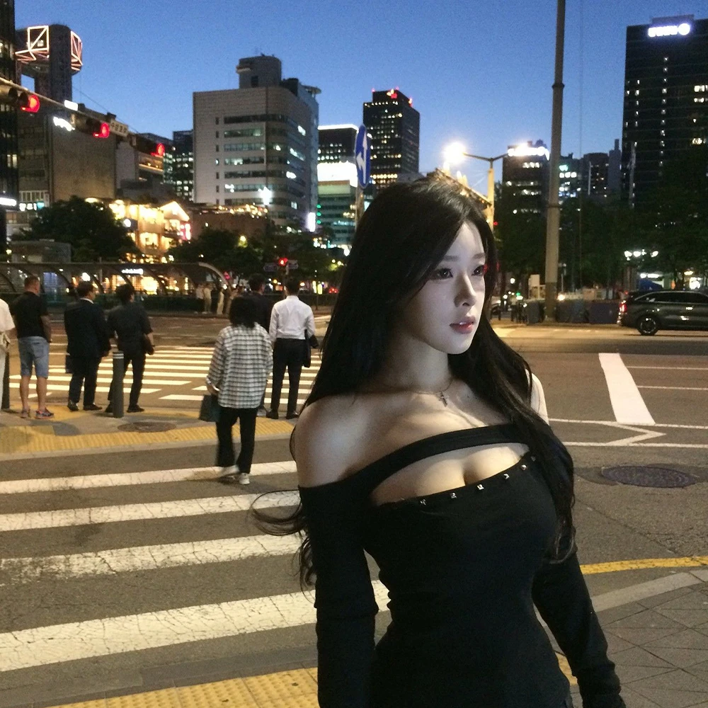 Rivet Hollow Out Women's T-Shirt Long Sleeve Blacksexy 2000S Clothes Y2K Slim Autumn Tops Off Shoulder Tees Female Clothing