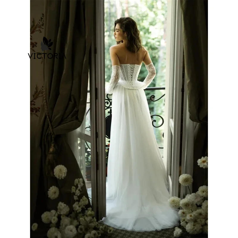 Customized Glamorous Strapless Wedding Dress with Beaded Corset Design and Tulle Fabric for Bridal Special Events