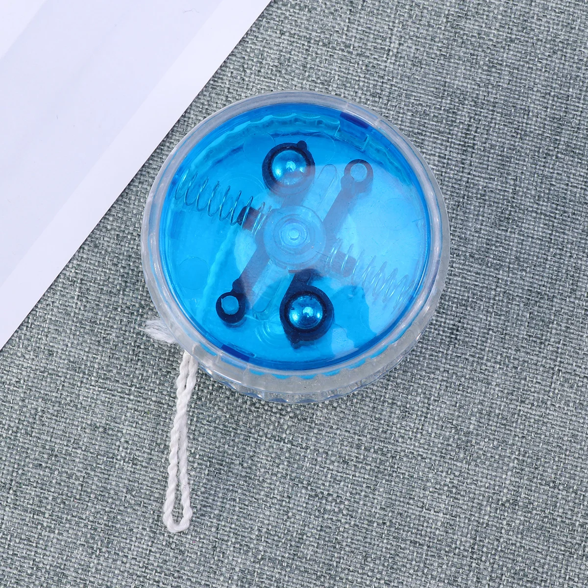 

5PCS LED Luminous Yoyo Toy Funny Flash Yo-yo Toy Creative Plastic Pull String Yoyo Toys Early Educational Yo-yo Toys