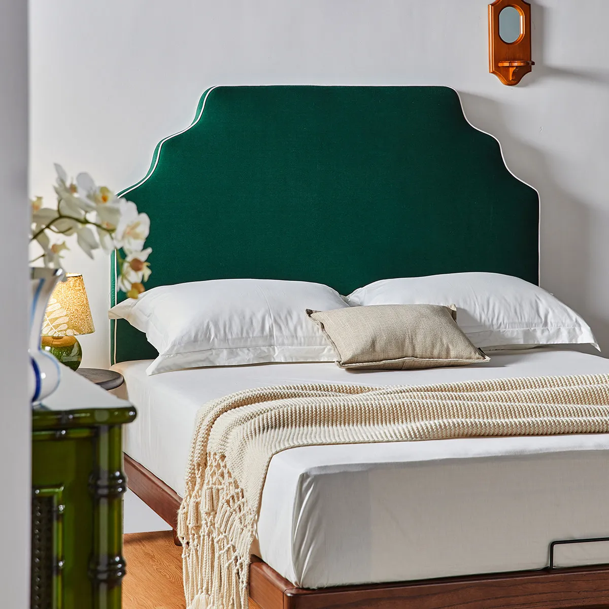 Headboard Bedroom Fabric bed Soft bag bed Bedside screen Flush edge 1.8 meters Solid wood