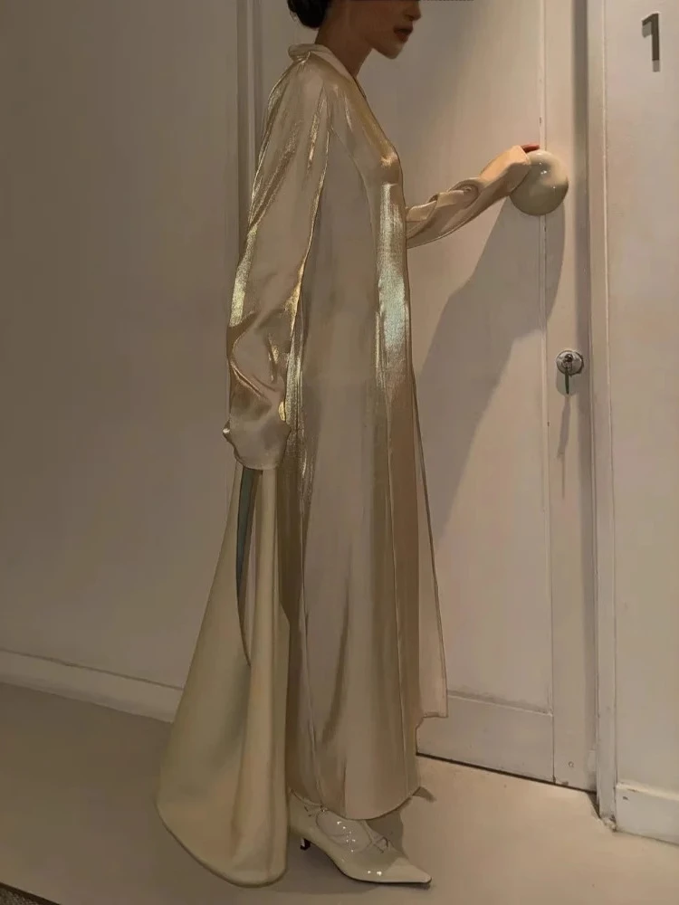 2025 แฟชั่นฤดูร้อนใหม่ผู้หญิงElegant DressทองประกายVคอแยกเซ็กซี่Streetสไตล์Stand Upชุดยาว