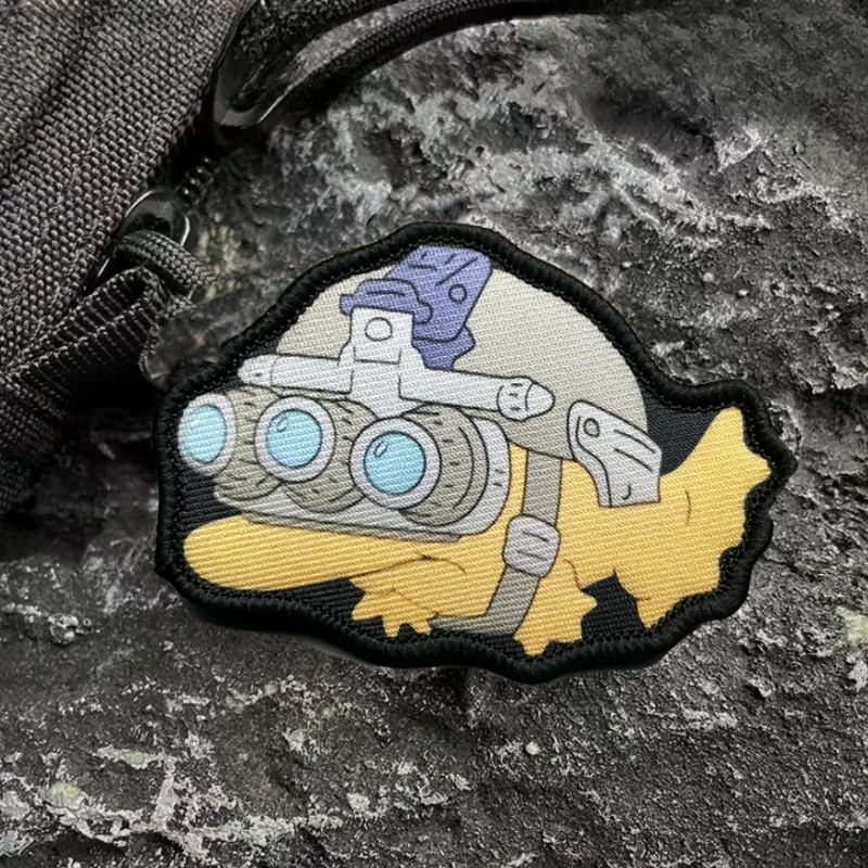 Trójoki potwór ryba naszywka taktyczna BLINKY GITD opaska na ramię z haczykiem i pętelką z nadrukiem odznaka morale naszywka wojskowa na plecak