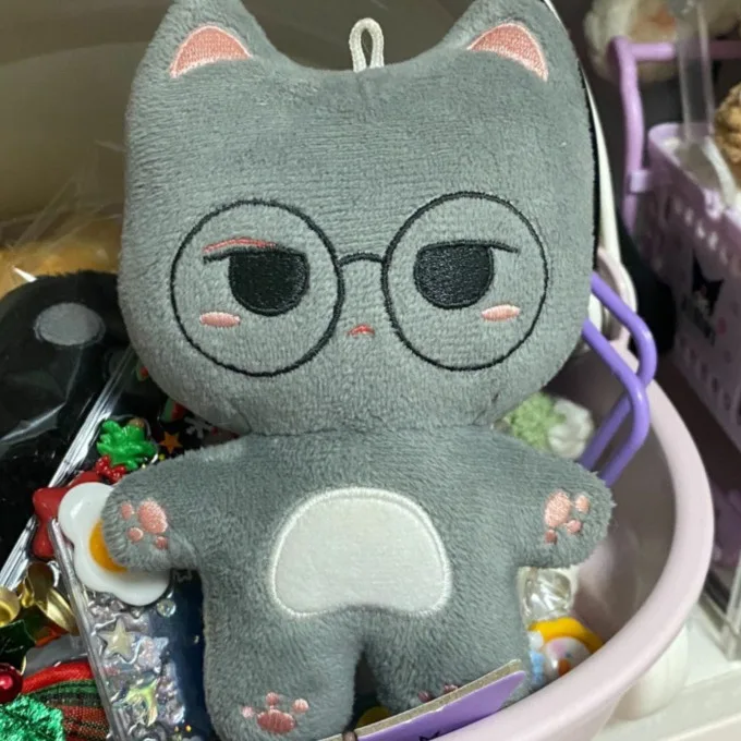 أفضل مفاتيح مُضحكَة على شكل كرتون لمحبي K-pop: ووننوو (WonWoo) من AliExpress