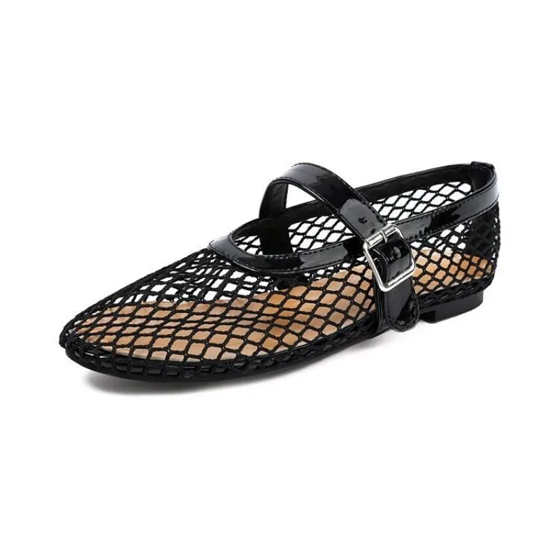 

2024 Women's Fashion Fishing Net Flat Sandals European and American Metal Buckle Decoration Casual Versatile Dance Shoes