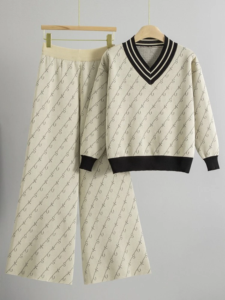 

Spring New Product High end Trendy Double sided Jacquard V-neck Sweater Temperament Knitted Wide Leg Pants Two Piece Set