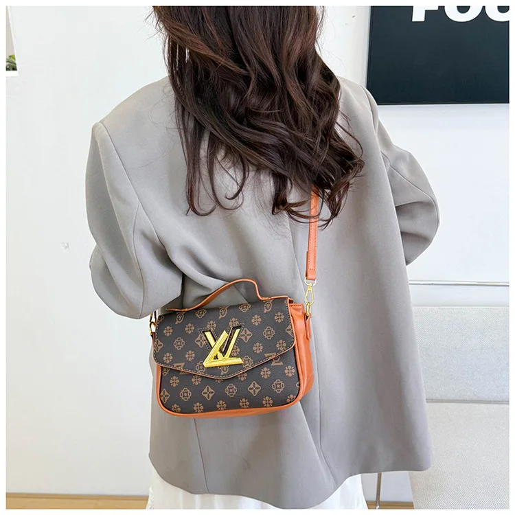 European Style Crossbody Bag 2026, Elegant Small Shoulder Bag, Versatile Day-to-Night Purse, Chic & Functional