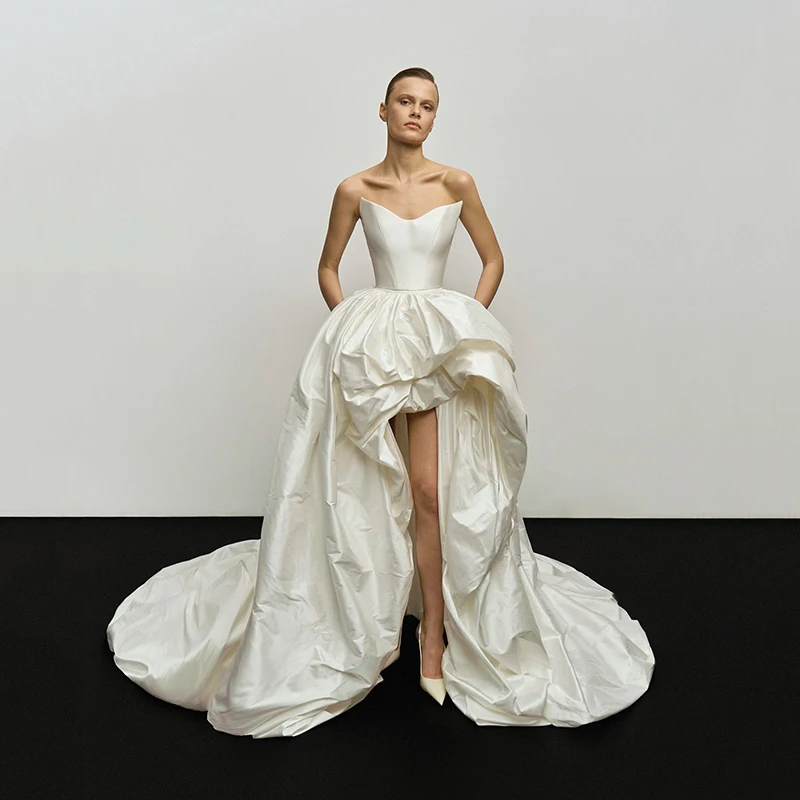 

Eightree Princess A-Line Wedding Dresses Strapless High Low Sweep Train Bridal Dress Women Wedding Ball Prom Gowns Customized