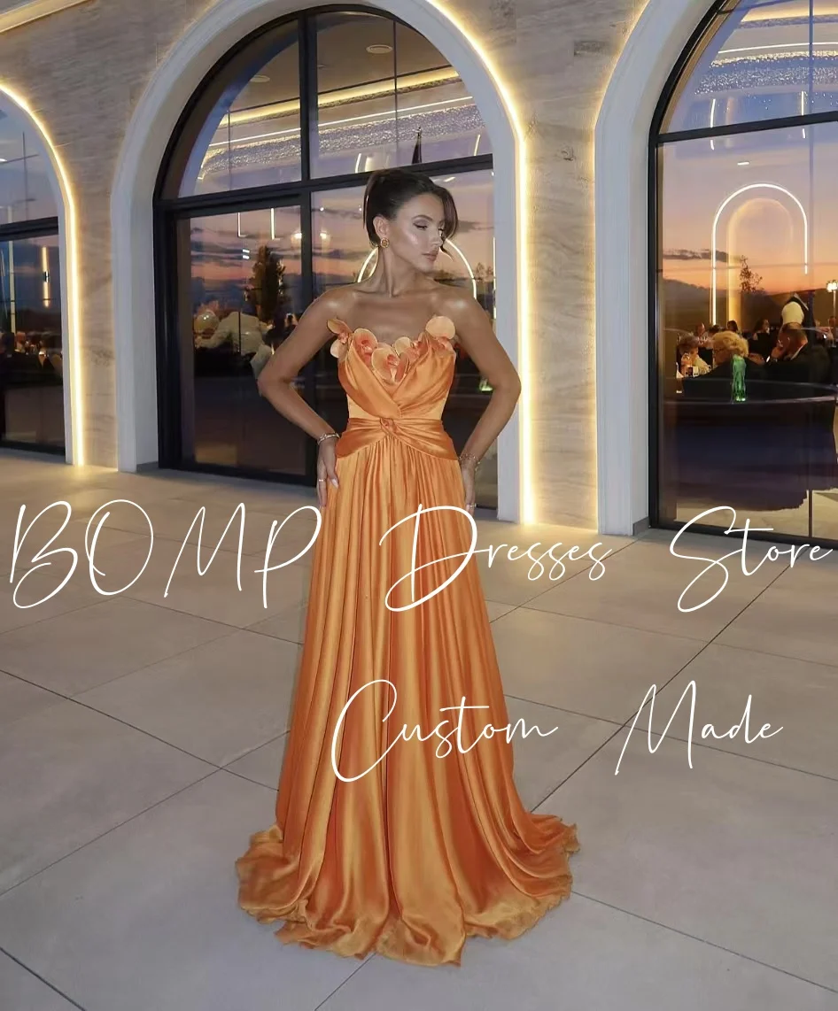 BOMP Elegante abito da cerimonia nuziale arancione senza spalline con applicazioni drappeggiate fino al pavimento in raso per occasioni speciali, abito da sera personalizzato
