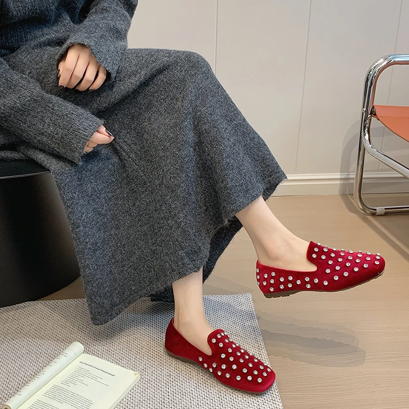 2026 Spring and Autumn New Outdoor Leisure Slip-proof Wear-resistant Flat Shoes Women's Diamond-encrusted Decorative Pumps
