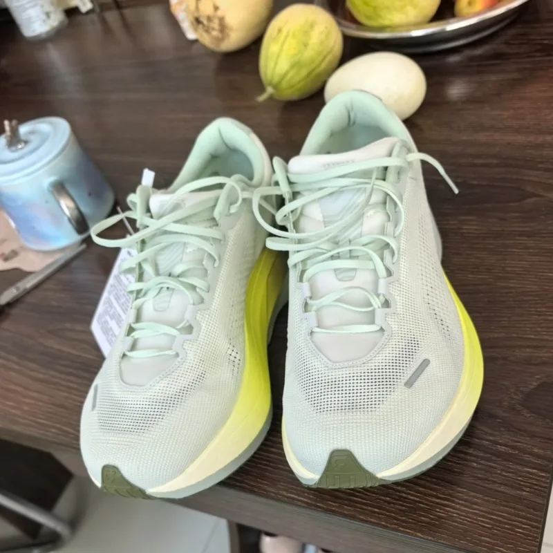 Professional Running Shoes Unisex Mesh Breathable Jogging Shoes For Couples Comfortable Gym Sneakers Designer Sports Shoe view 5