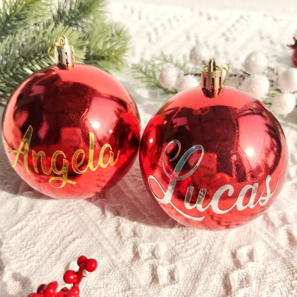 Personalized Christmas ball, Name Ornament，Name Bauble Ornament,Customized Christmas gifts,Family name Christmas ornament