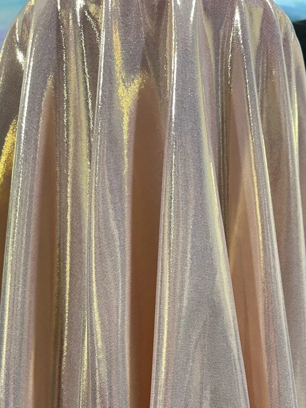 Liquid Metallic Shiny Stretch Knit Fabric Mirror Silver Gloss Material for Slip Dresses Evening Gowns Designer Apparel Sewing