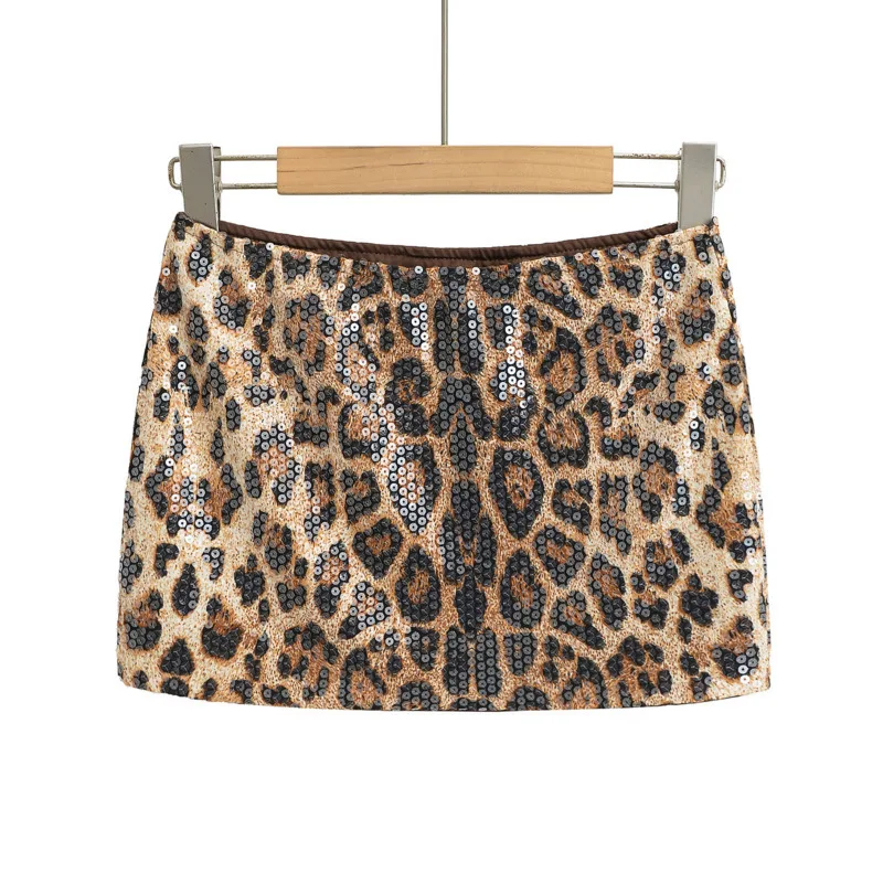 

Leopard Print Sequin Short Skirt Women Low Waist Self Cultivation Short Skirt Spring Autumn Temperament Commuter Bag Hip Skirt