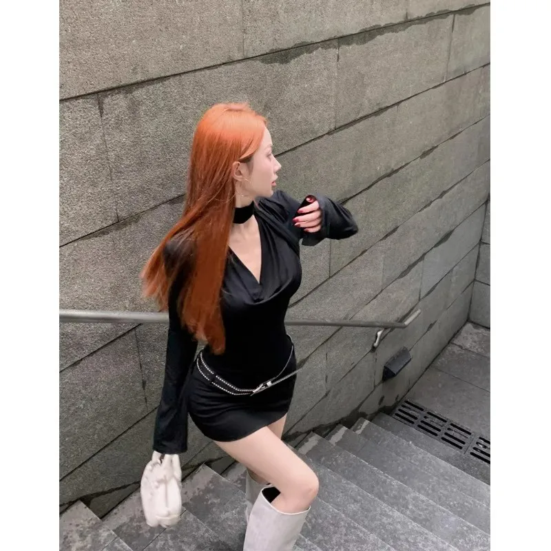 فساتين نسائية بأكمام طويلة فستان حفل ربيعي من الساتان الذهبي برقبة قارب وعقدة على الخصر وذيل السمكة متوهج على الطراز الفرنسي الأنيق Y2K