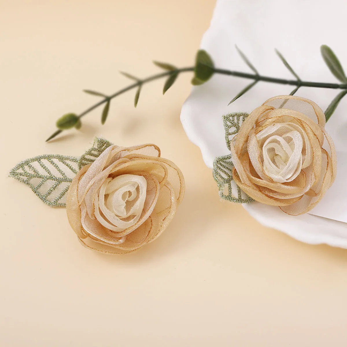 Mori women's Korean version of the new handmade mesh flower design women's stud earrings spring and summer fresh wind sweet supe