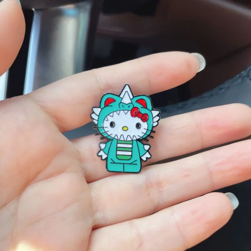 دبابيس كرتونية وحشية رائجة البيع، إكسسوارات شارات إبداعية رائعة ومخصصة