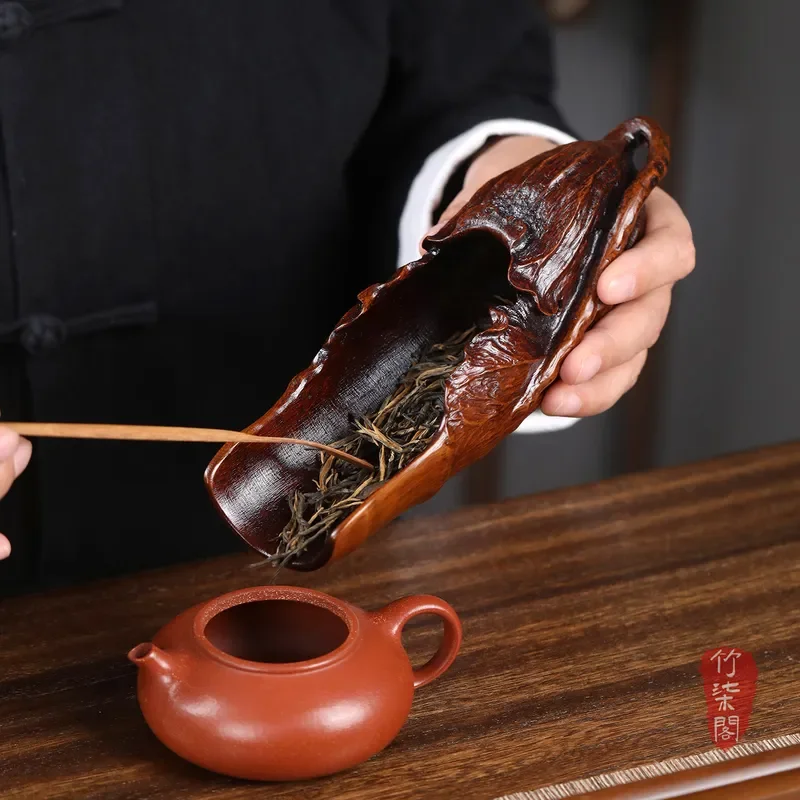Hand Carved Bamboo Root Tea Shovel Natural Lacquered Lotus Shape Scoop for Traditional Chinese Gongfu Tea Ceremony