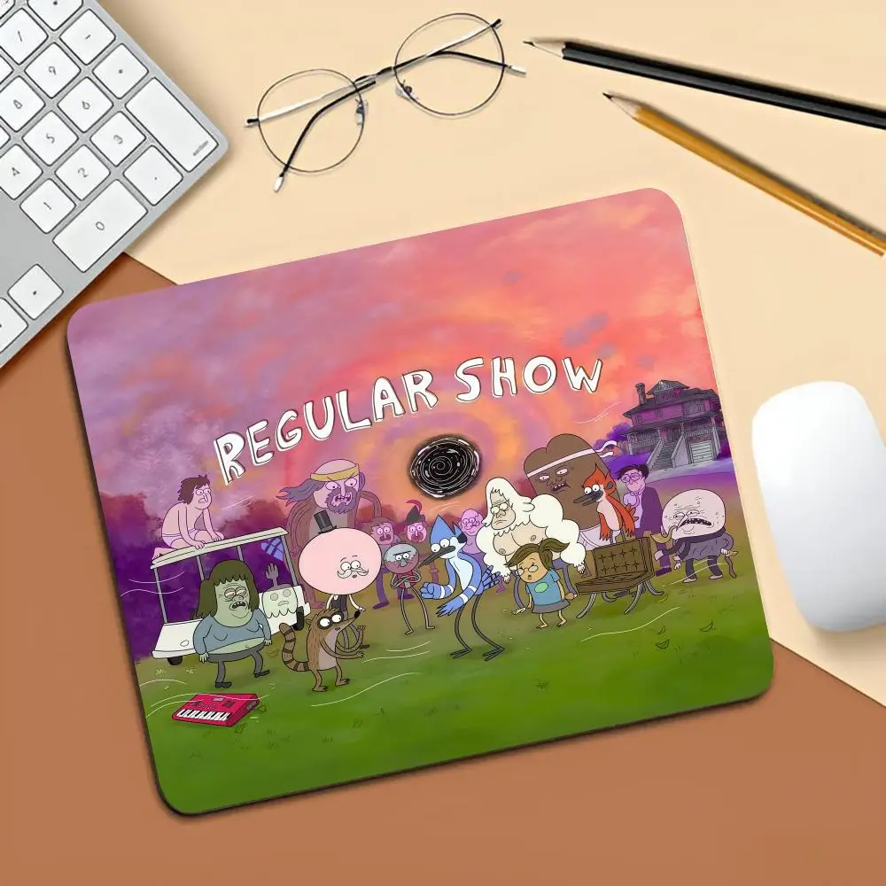 R-RegularS Cute Show Mouse Pad Gaming Laptops Keyboard Mat Deskmat Pc Accessories Desk Protector Mousepad Gamer Mats Anime Mause