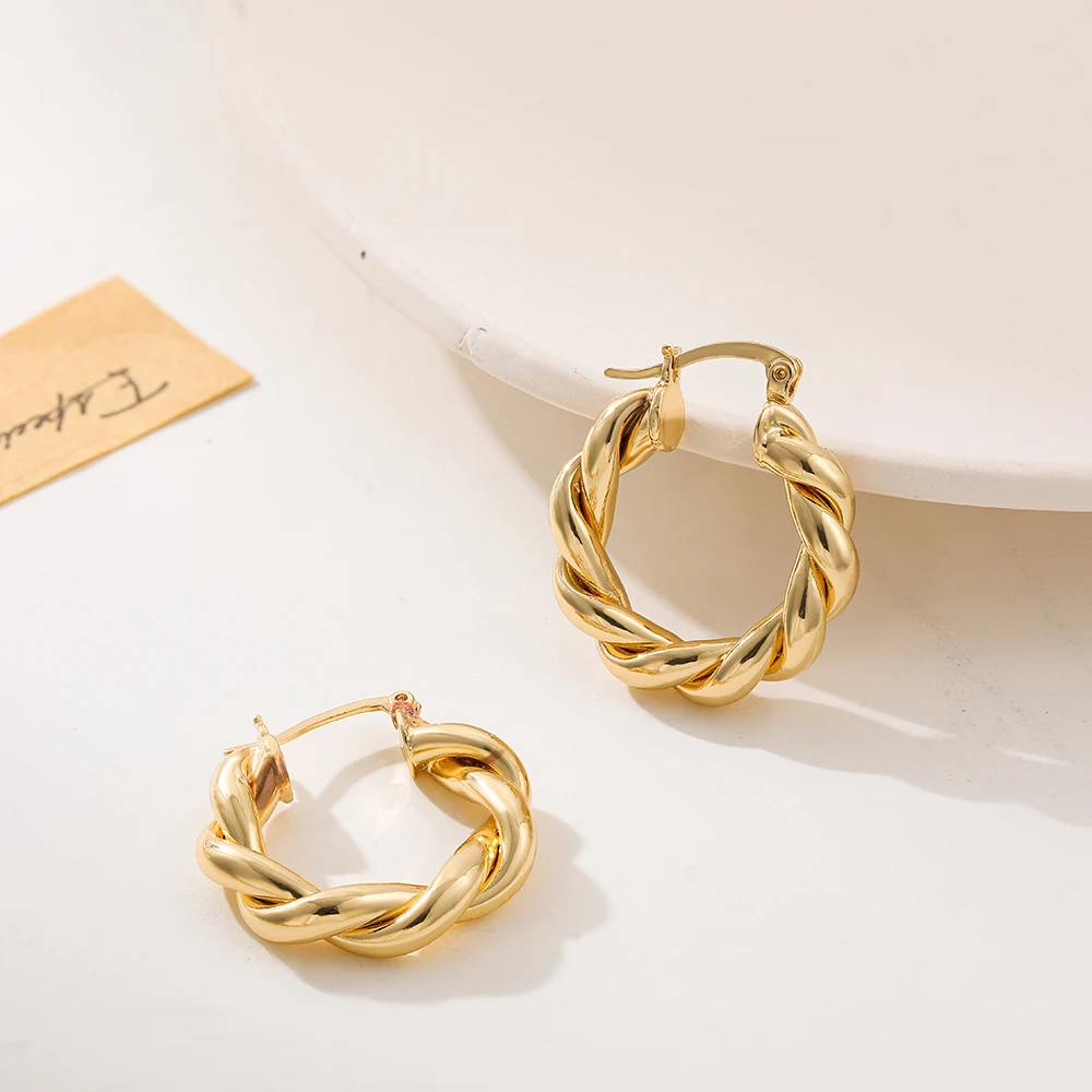 Fashion Distortion Interweave Twist Metal Hoop Earrings for Women Vintage Gold plated Circle Round Earrings Statement Jewelry