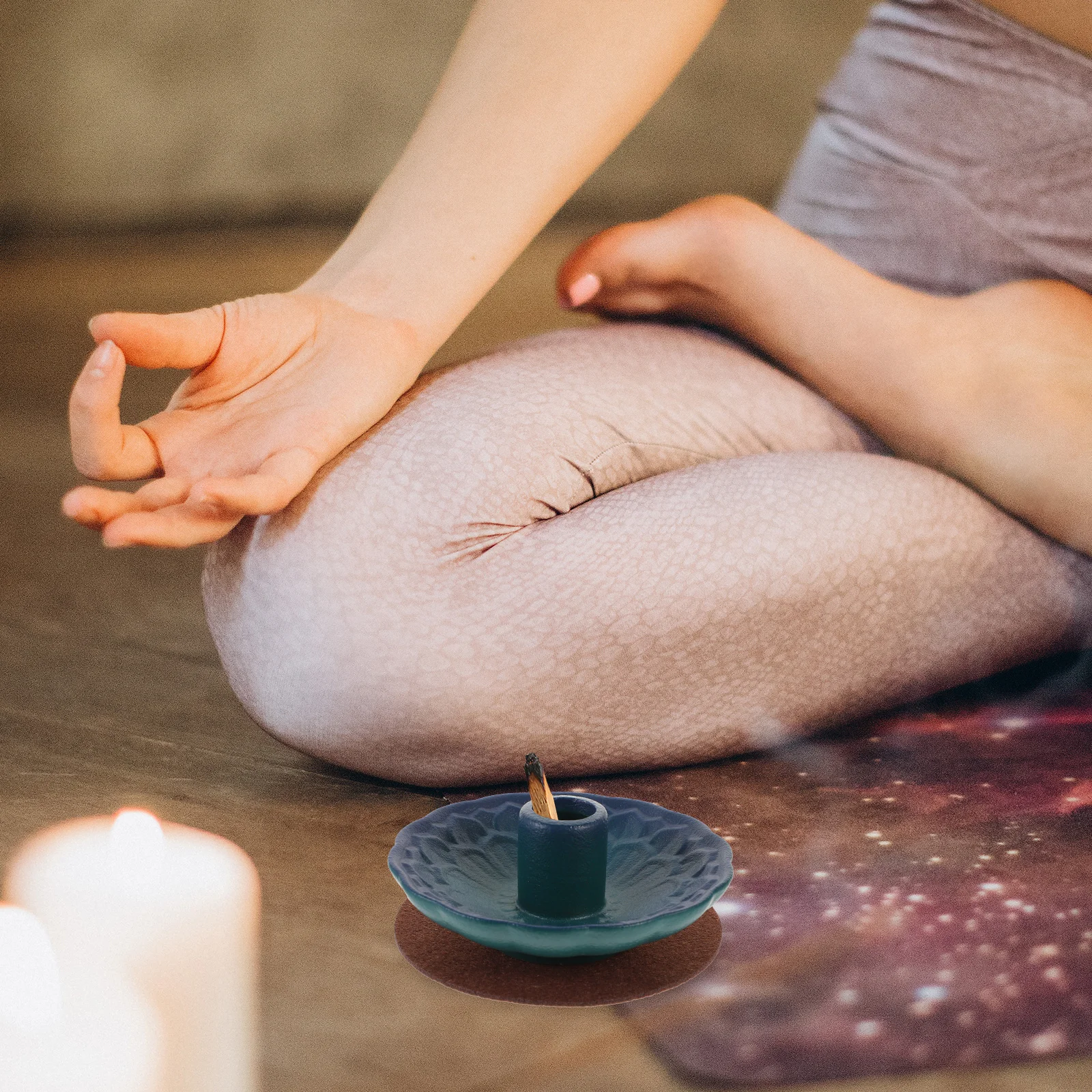 

1Set Ceramic Purifying Incense Stick Holder Stable Flat Bottom Decorative Sage Tray for Home Desktop Centerpiece Aromatherapy