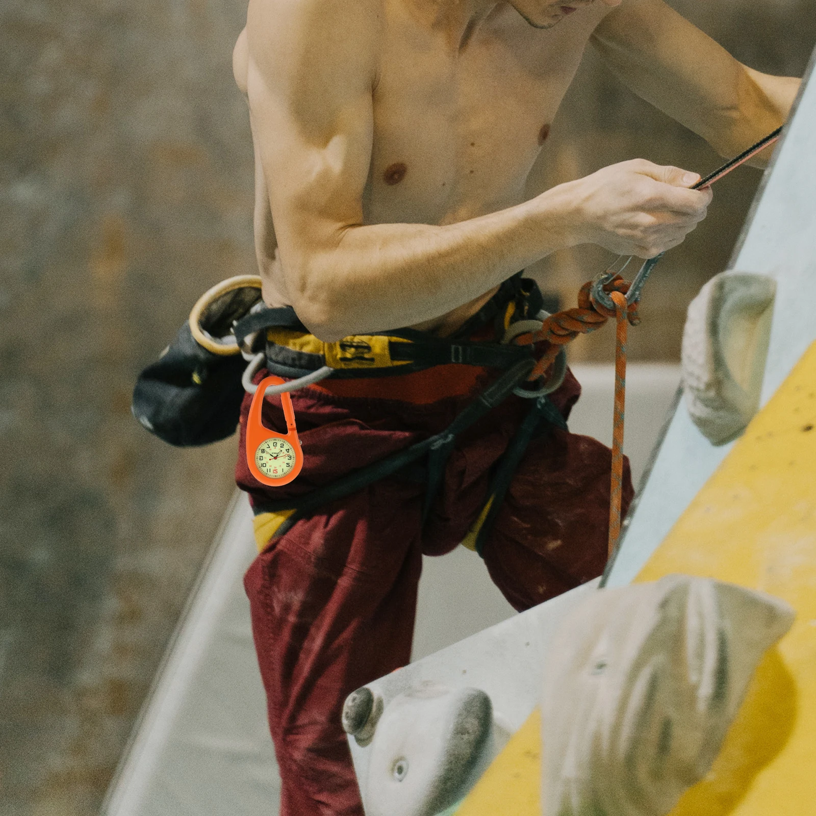 

2 Pcs Quartz Carabiner Watch Buckle Fashion Clip Watches with Alloy Clip-on Backpack