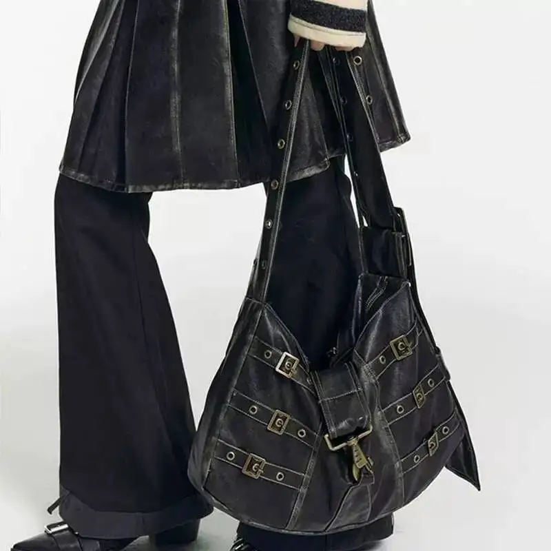 Bloom Vintage Rivet Black Handbag Women Y2k Grunge Leather Chic Large Capacity Tote Female Retro Casual Shoulder Bag Bolso