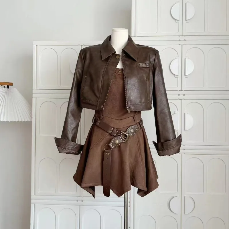 

Ретро-платье в стиле Spice Girl с изысканным дизайном, короткая юбка в стиле Spice Girl, коричневая юбка на бретельках, подчеркивающая темперамент