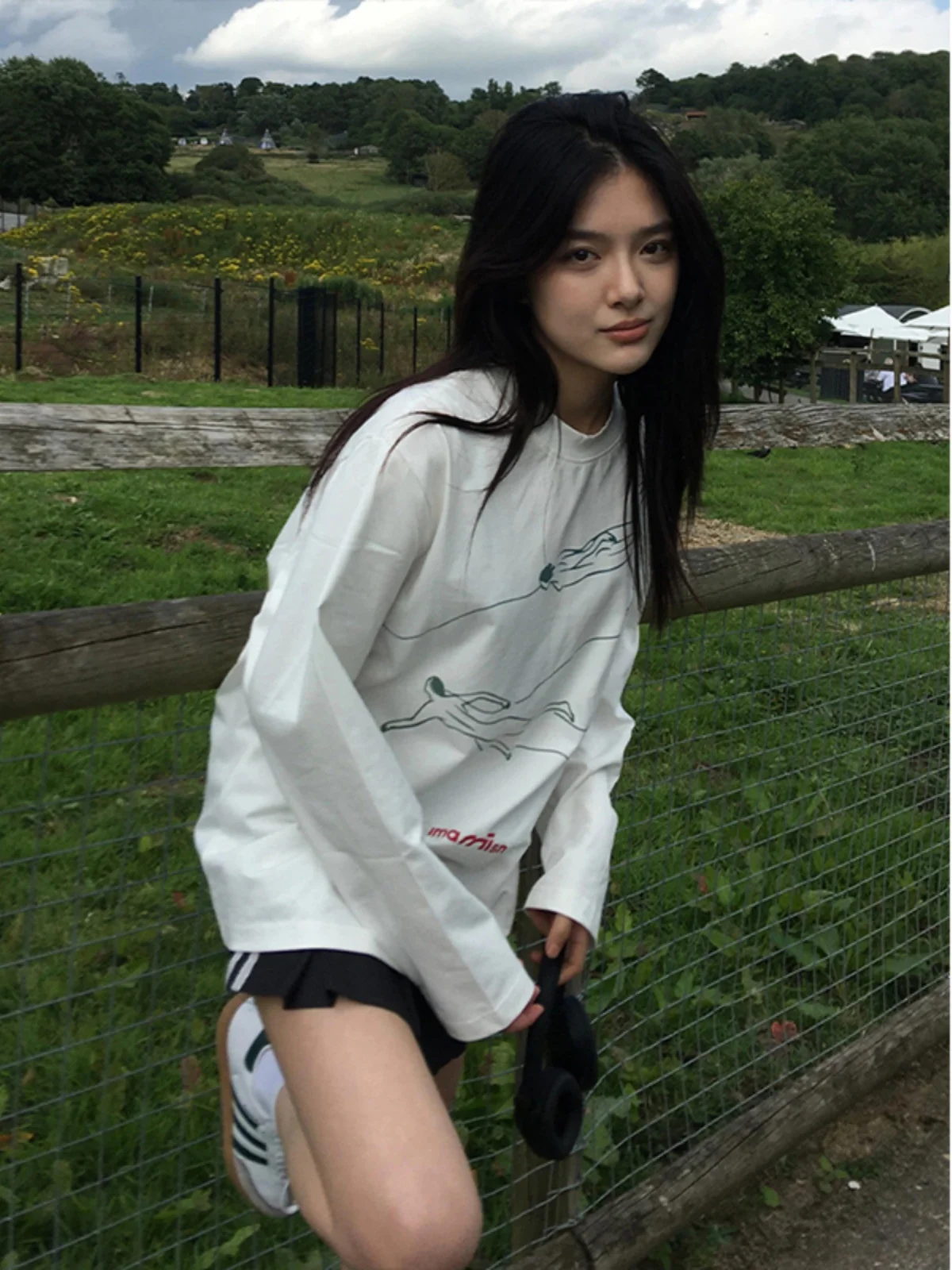 Retro American Hand-drawn Print Long Sleeve Women's T-shirt Cotton Base Shirt Loose Casual Couple Tops White Autumn Wear