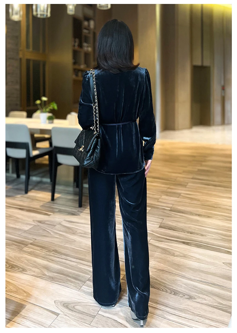고급 실크 벨벳 여성 정장 - 코트와 와이드 팬츠 세트 - 우아하고, 고급스럽고, 캐주얼하며, 패셔너블하고 트렌디한