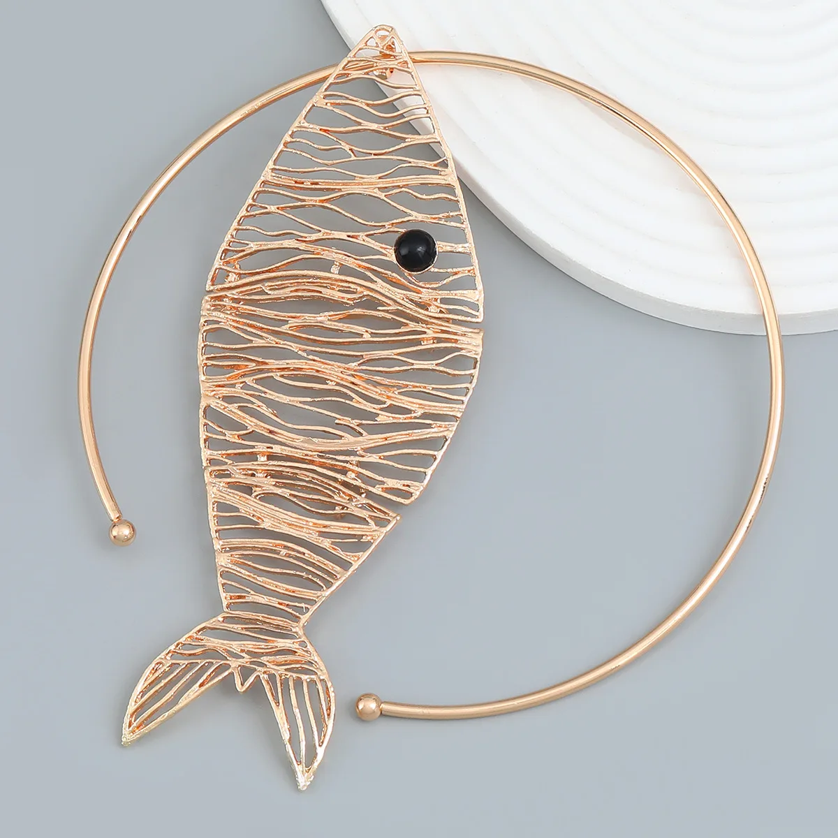 JURAN Personality Metal Fish-Shaped Pendant Necklaces for Women 2024 Trend New Design Exaggerate Neck Jewelry Collar de mujer