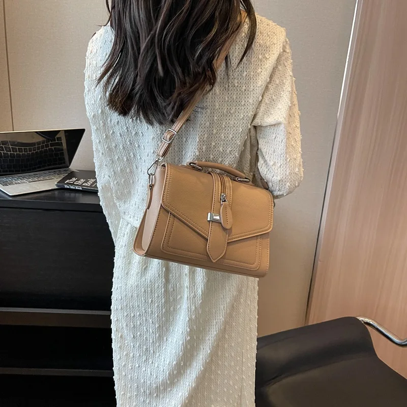 Vintage Shoulder Bag Square Handbag 2023 New Unique Design Trend All-match Casual Business Party Daily Commute Crossbody Bag