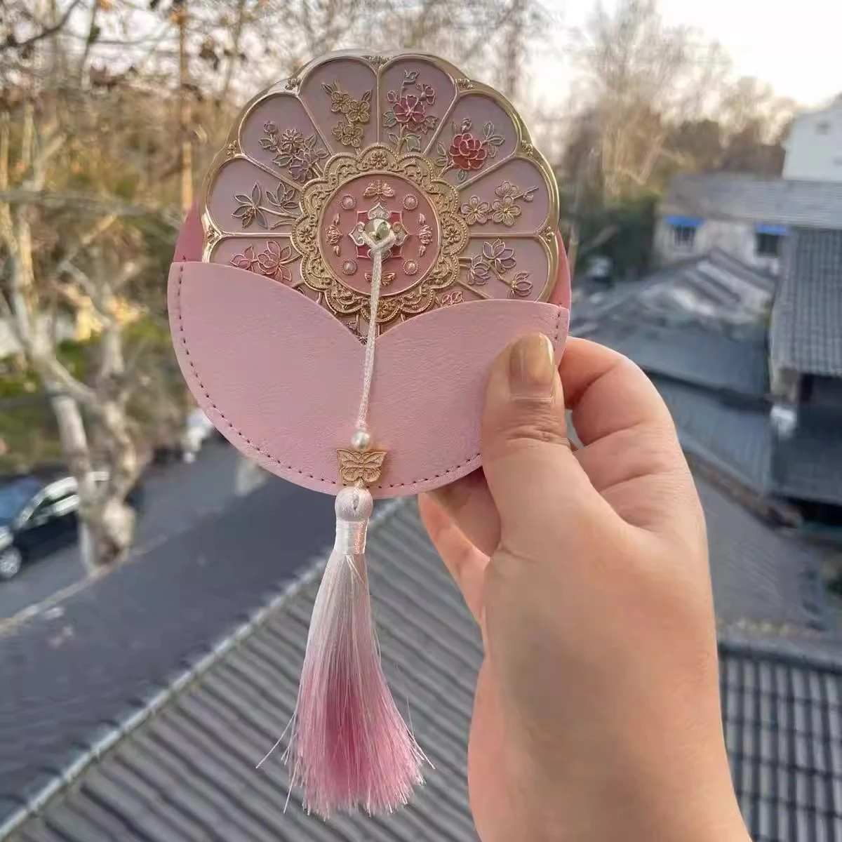 Twelve Flower God Mirror National Bowen Creative Ancient Style Palace Carry Makeup Mirror with You to Send to Friends