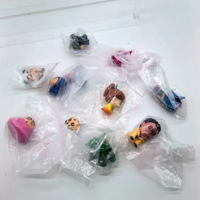 Figurka Crayon Shin Chan Nohara Shinnosuke Tsuru Bochan Sato Masao Sakurada Nene Blind Box Zabawka dla Dzieci