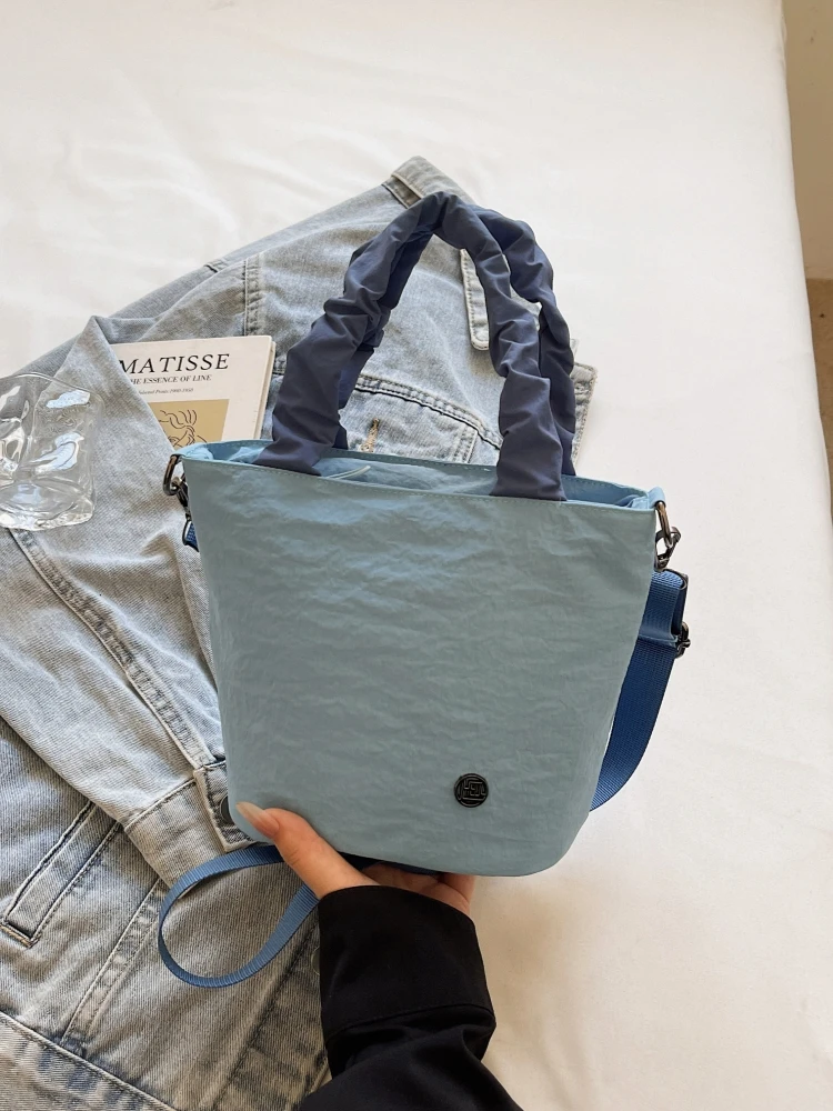 Retro Style Versatile Canvas Handbag Women's 2026 New Casual Simple Single Shoulder Slant Cross Bag Trendy Soft Handle
