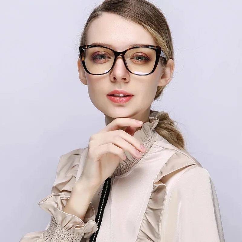 Fashion Cat Eye Eyeglasses Optical Frame Transparent Lens Designer Light Reading Glasses Women