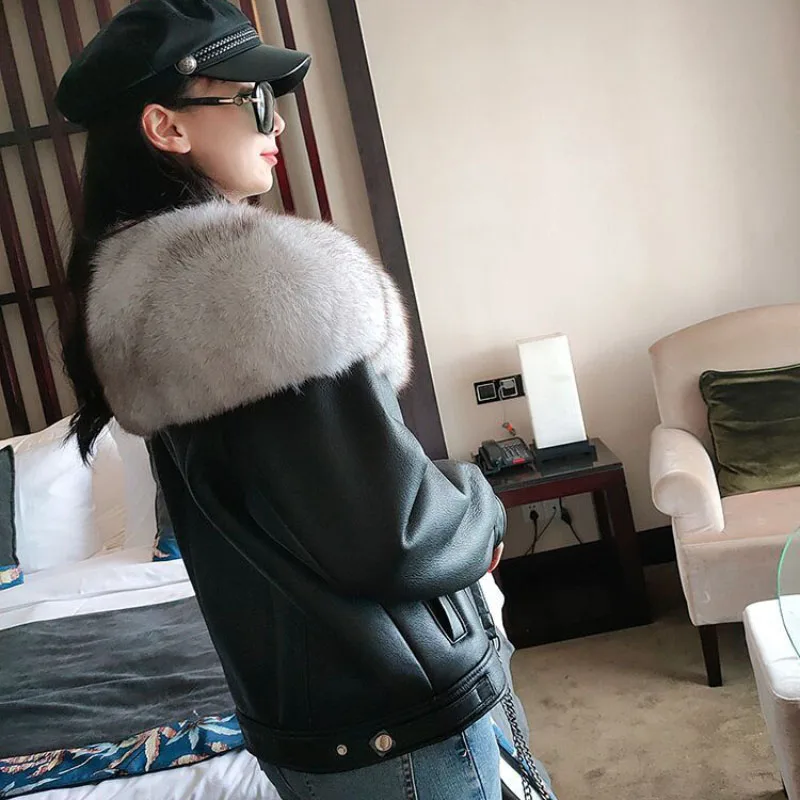 Fur One Leather Jacket New Winter Simulation Fox Fur Jacket Women Short Overcoat Loose Large Fur Collar Warm Motorcycle Clothing