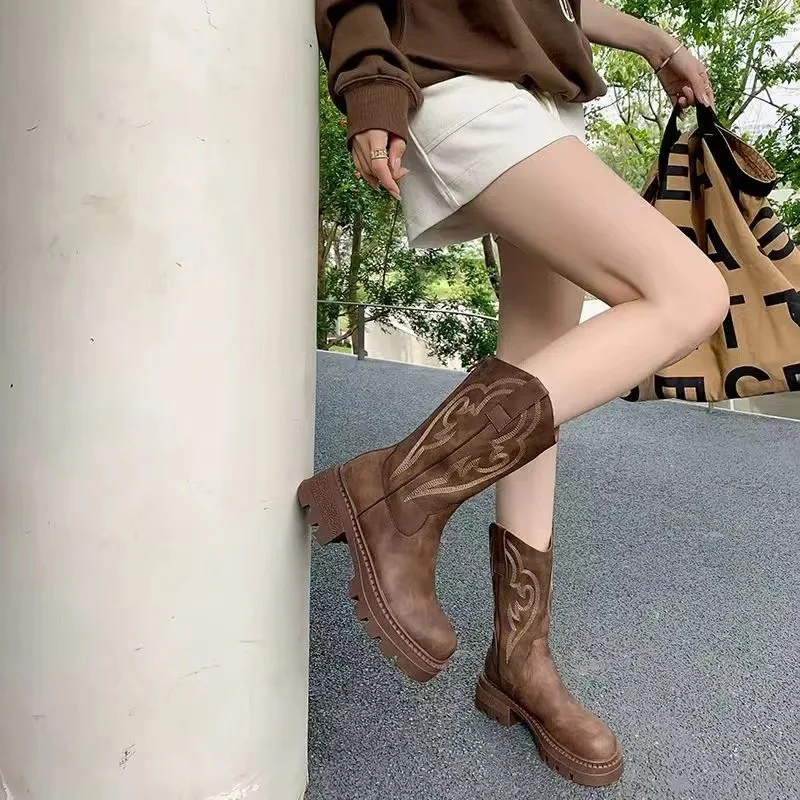 Retro Soft Leather Platform Cowboy Boots Women's Embroidery Mid-Calf Boot Autumn and Winter Plush Warm Thick Heels Western Boots