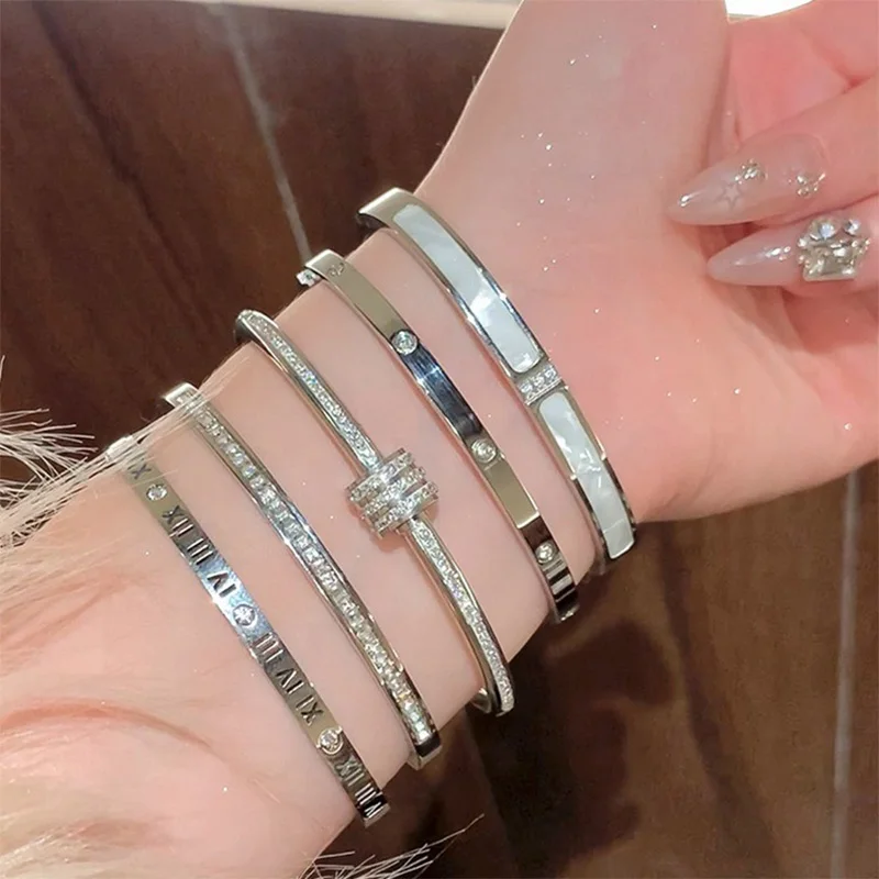 

Fashion Luxury Titanium Steel Silver Color Bracelet for Women Water-Resistant Classic Style Inlaid Zircon Bangles Daily Wear