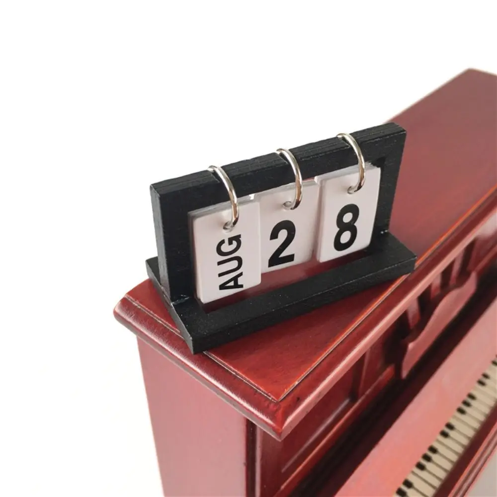 Living Room Simulation Mini Calendar Creative Small Office Desk Decoration Funny Wooden Desk Calendar Dolls