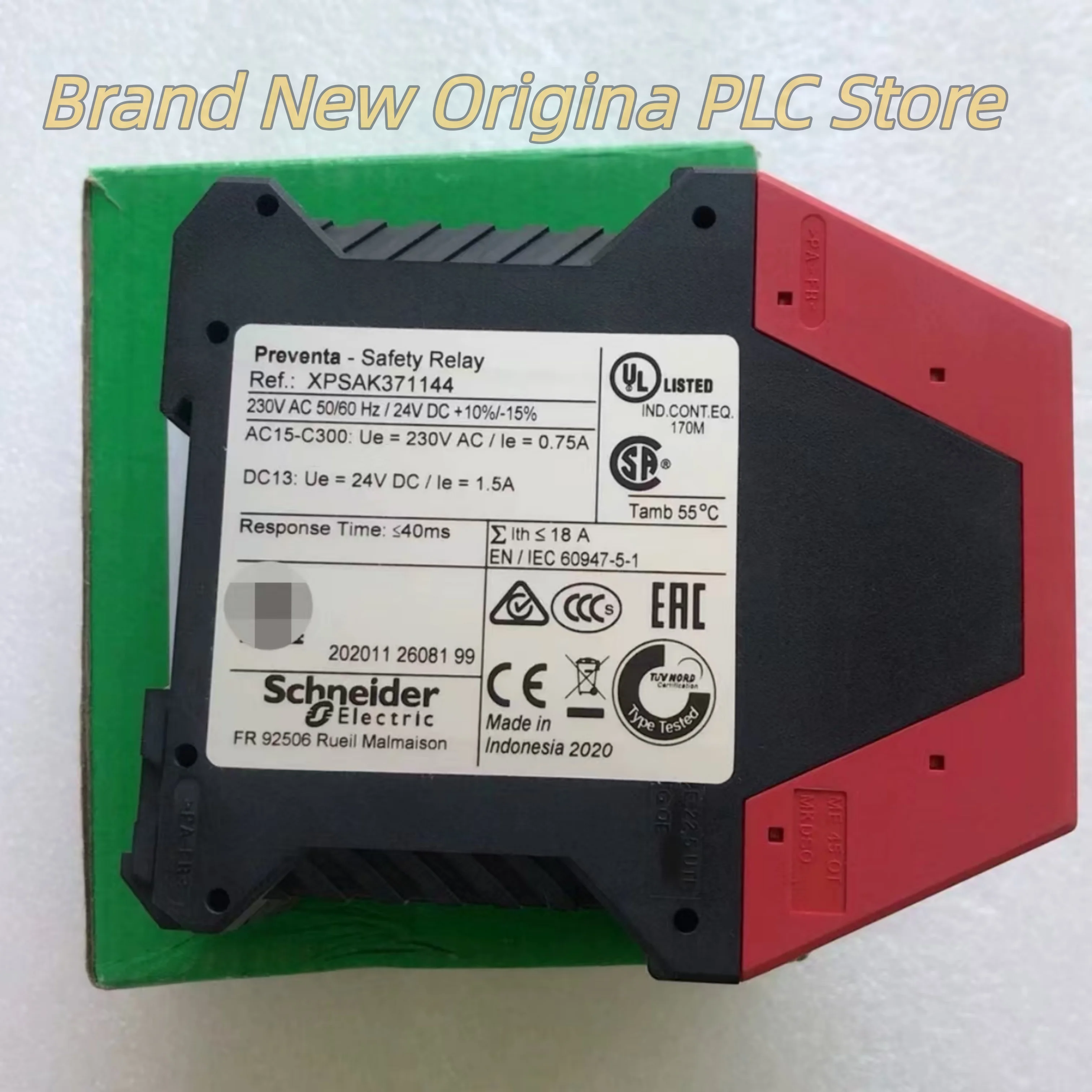 

New in box XPSAK371144 safety relay XS8C4A1PCG13