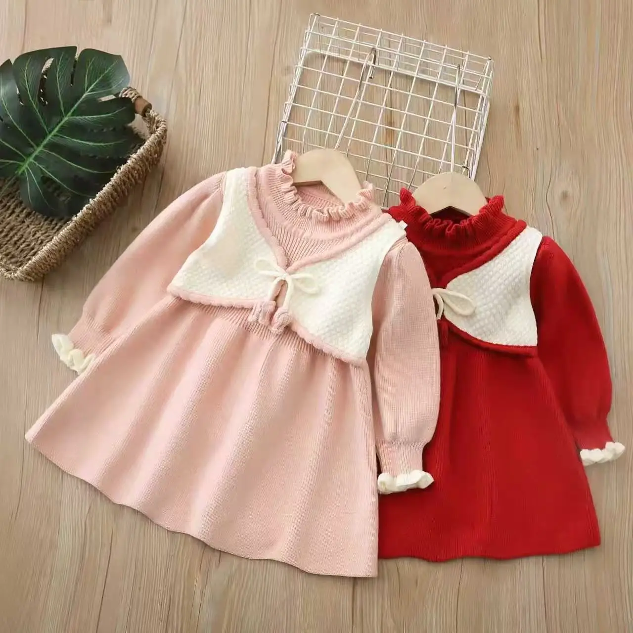 Girls jumper Dress Autumn and Winter 2026 New Baby Girl Fashionable Princess Dress False Two-piece Cardigan Knitted Dresses