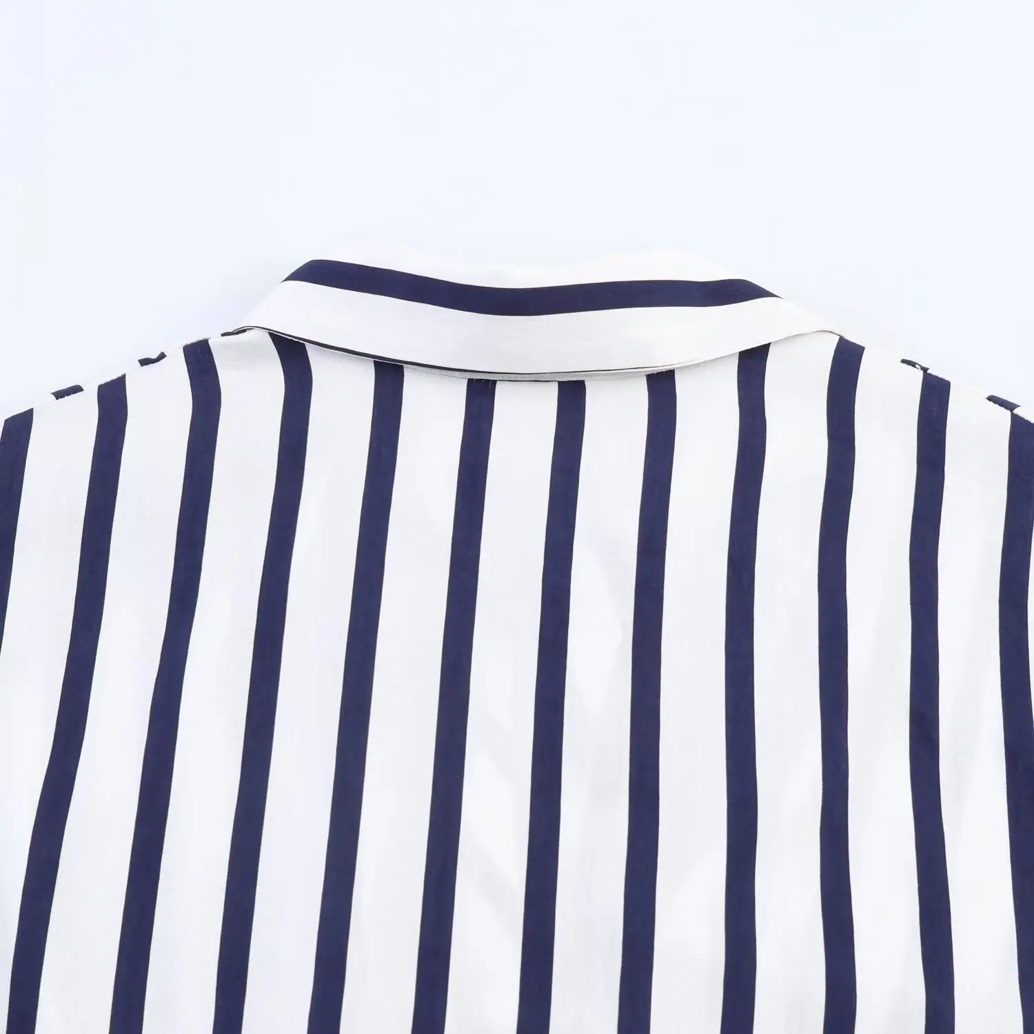 Neues 2026 Damen Gestreiftes Langes Kleid mit Gürtel Frühling Herbst Lässiger Hemdenstil Einreihiges Kleid Mode Freizeit Damenkleid – Detail 11