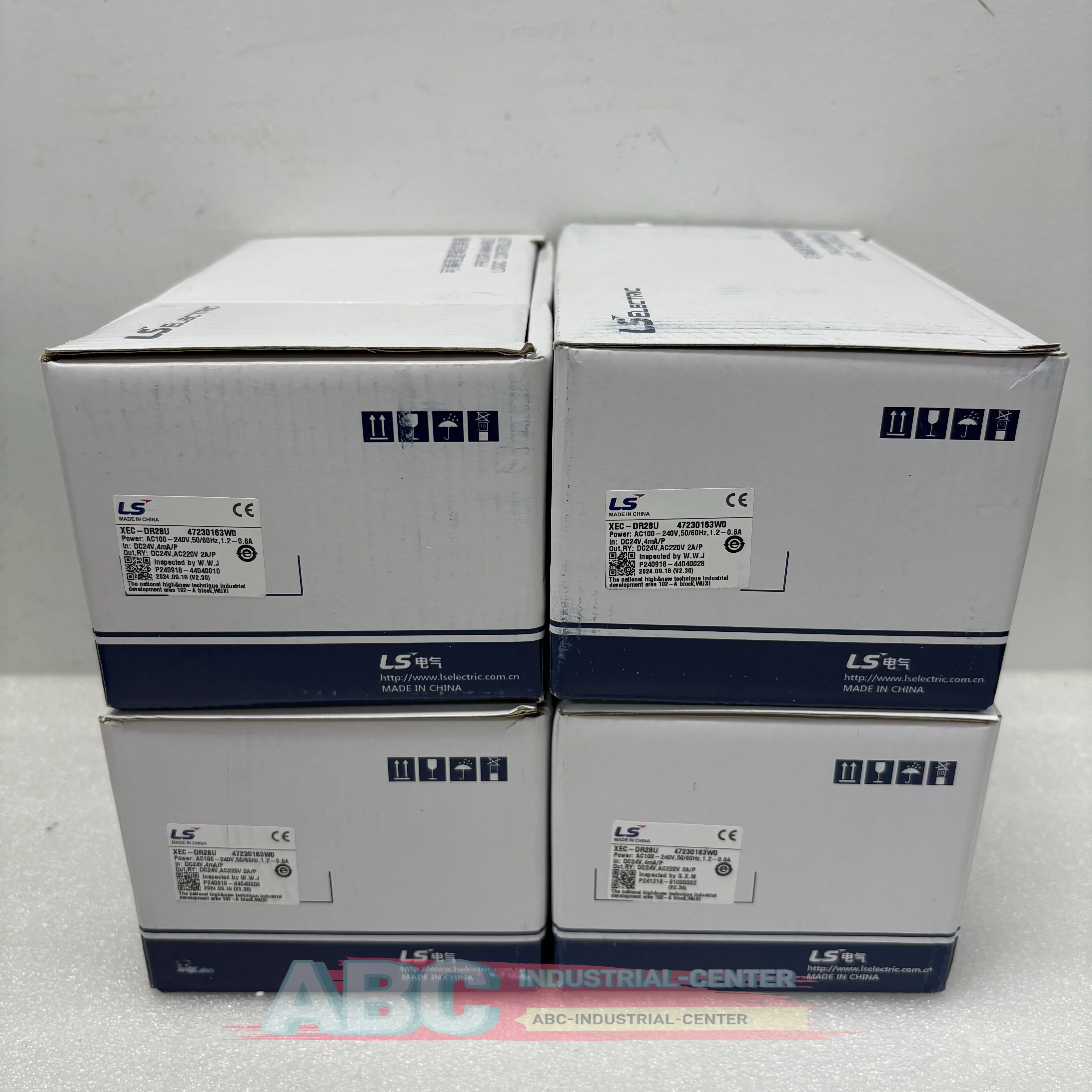 وحدة PLC XEC-DR28U الأصلية الجديدة