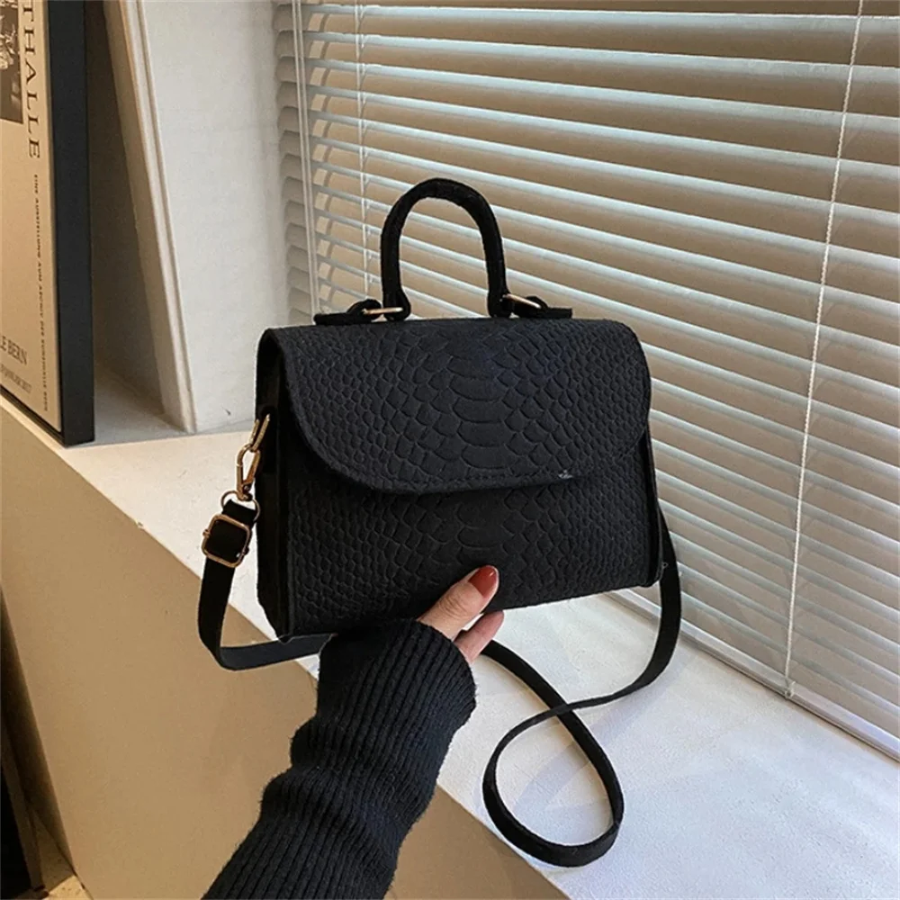 Ladies Handbag Vintage Luxury Crossbody Underarm Bag Crocodile Embossed Felt Bag Women\'s Handbag Small Square Bag Messenger Bag