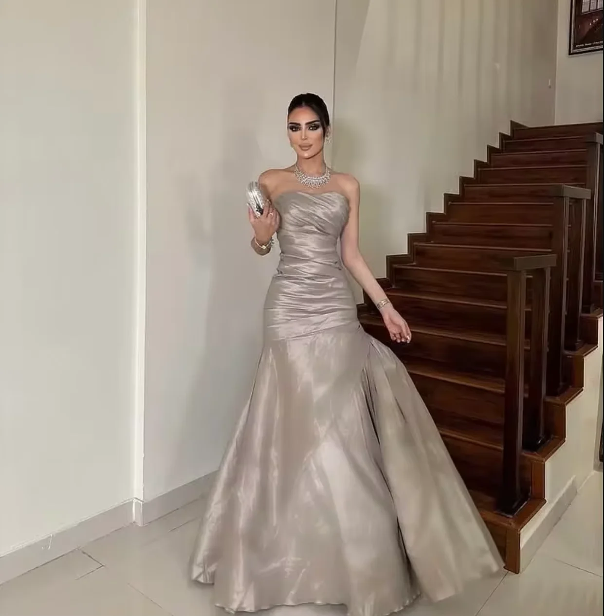 Aangepaste zeemeermin mouwloze galajurken strapless geplooide vloerlengte formele gelegenheid feestjurk avondjurken