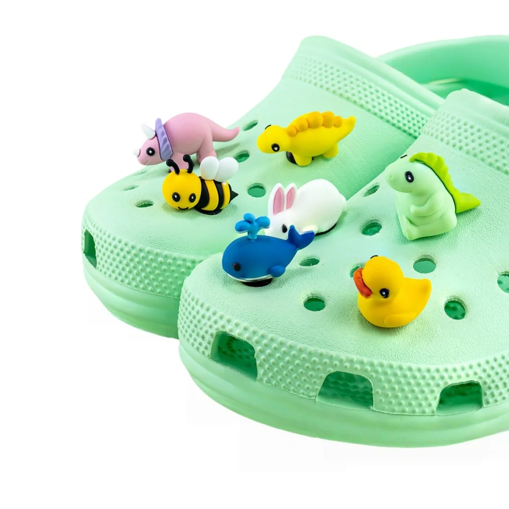 

New 3D Duck Shoe Charms Cute Animal Shoe Decoration Buckle Kawaii Bee Rabbit Dinosaur Garden Sandal Shoes Accessories Kids Gift