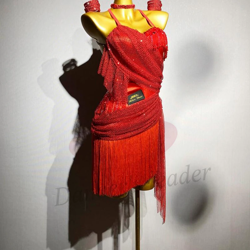 Strój do tańca latynoamerykańskiego dla dorosłych i dzieci, ekskluzywny, szyty na miarę, czerwona siatka z diamentami, frędzle, tango, samba, kamienie AB, strój na występy.