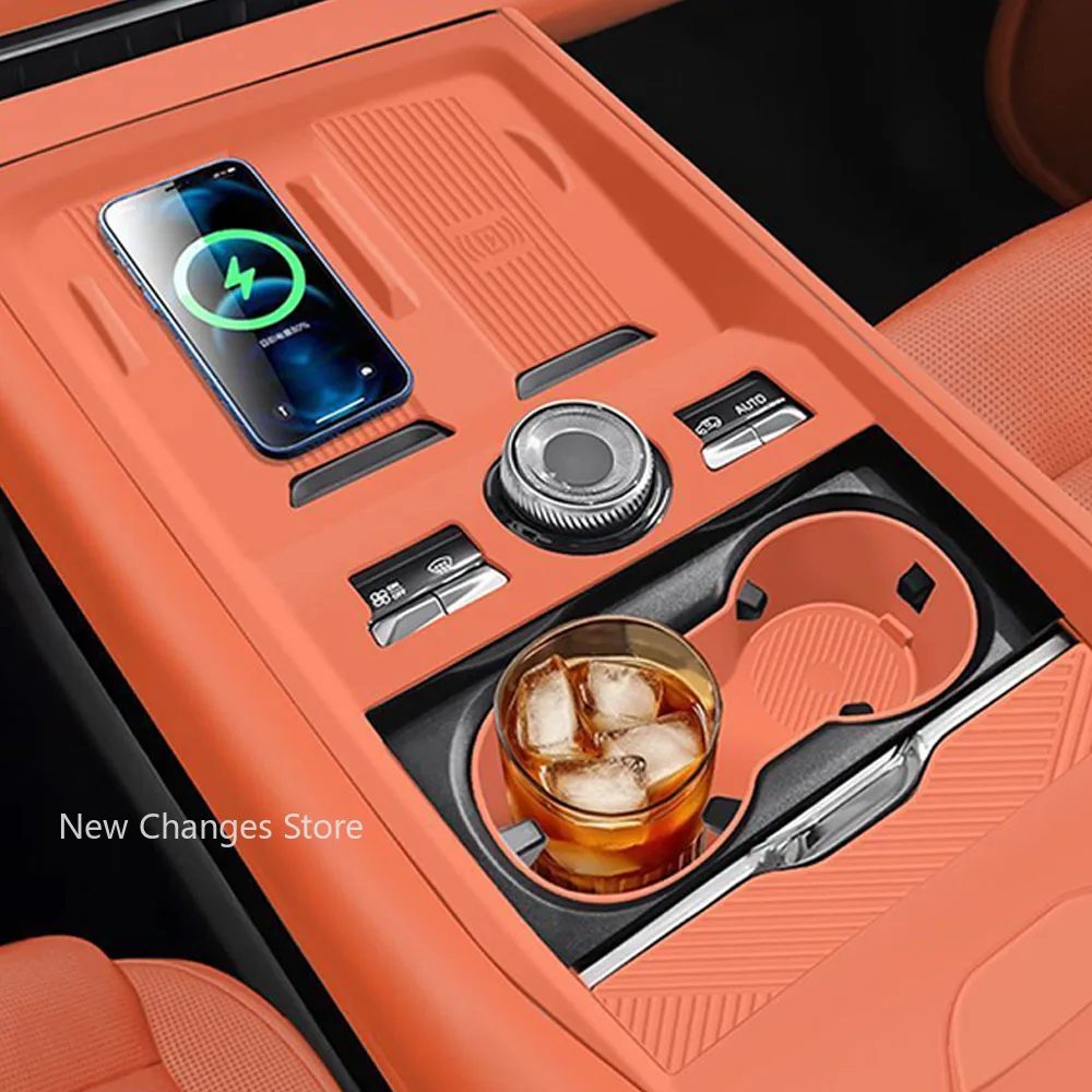 

Interior Car Central control Gear Shift Water Cup Panel silicone Wireless Charging pad For Lynk&Co 900 2025 2026 Accessories